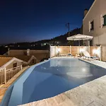 Frosso Villa